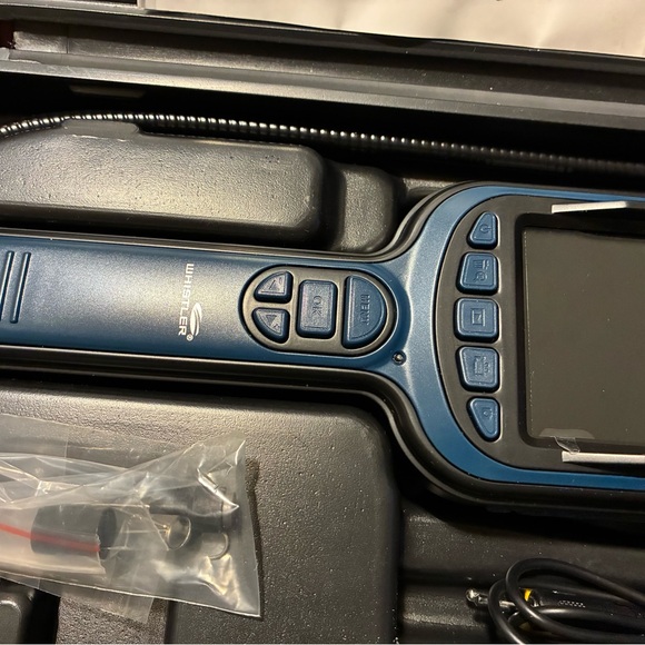 2.7" Color LCD Monitor with 9mm Camera - Black - Picture 10 of 13